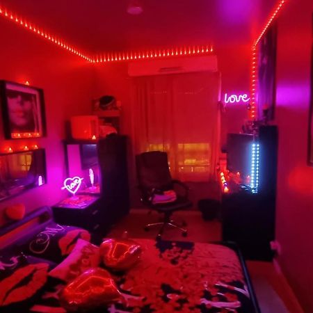 Love Room Sexy Love Cosy Lib Proche Centre Gare A Pied Aulnay-sous-Bois Eksteriør billede