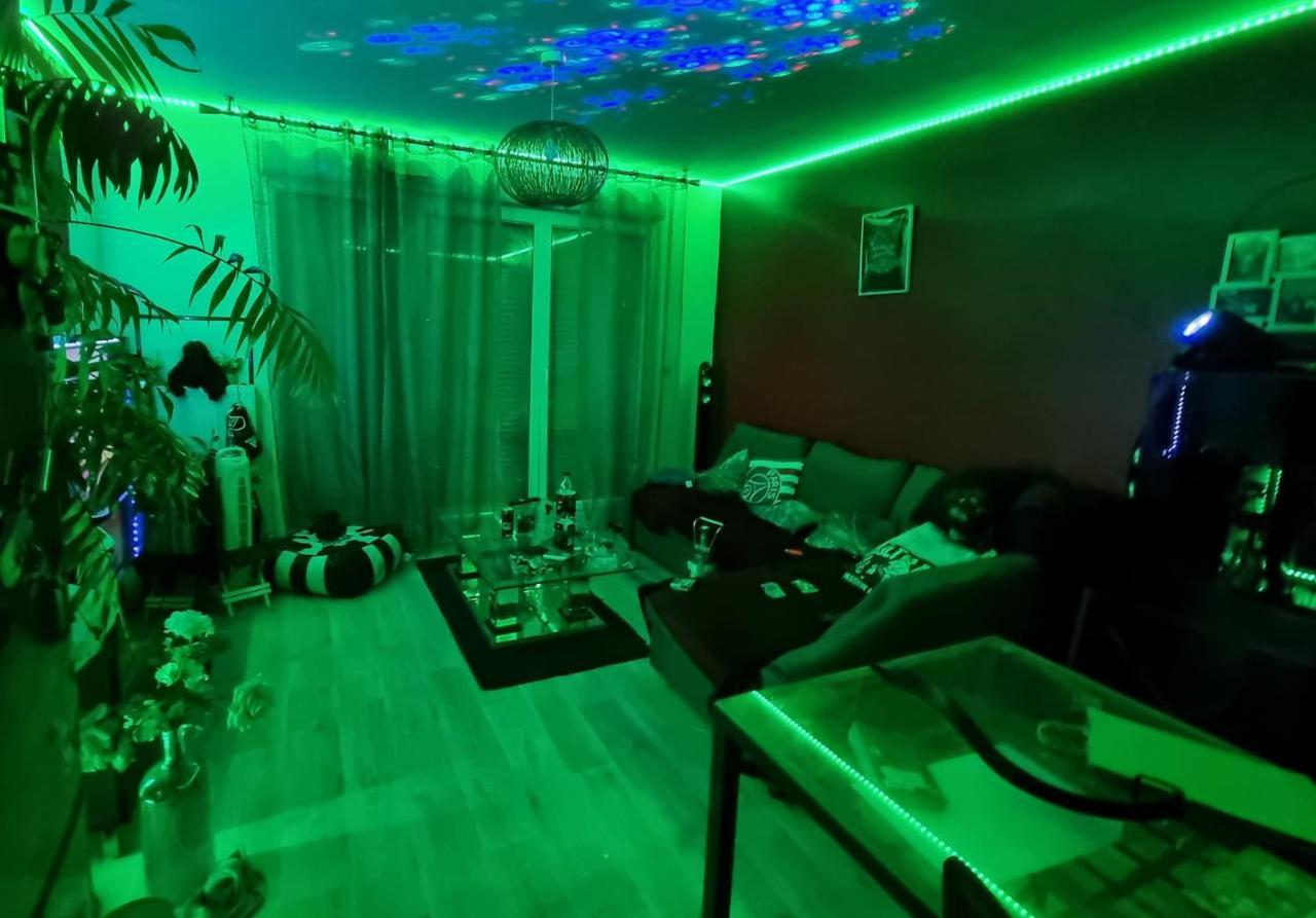 Love Room Sexy Love Cosy Lib Proche Centre Gare A Pied Aulnay-sous-Bois Eksteriør billede