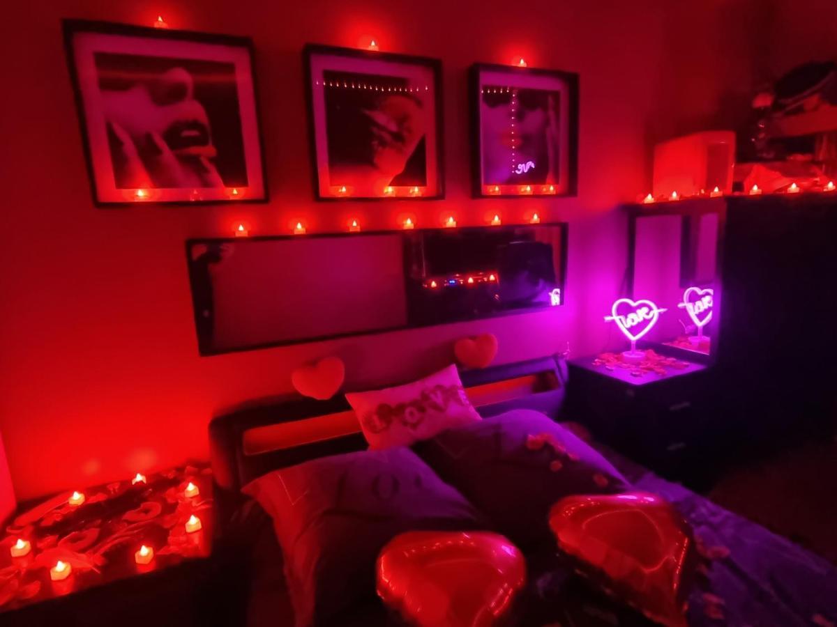 Love Room Sexy Love Cosy Lib Proche Centre Gare A Pied Aulnay-sous-Bois Eksteriør billede